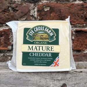 Lye Cross Farm Mature Cheddar Cheese